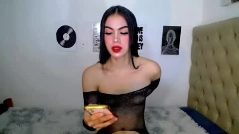 Snapshot of ameryhottie chatting on July 15, 2026, 2:44 pm ameryhottie online show from July 15, 2026, 2:44 pm