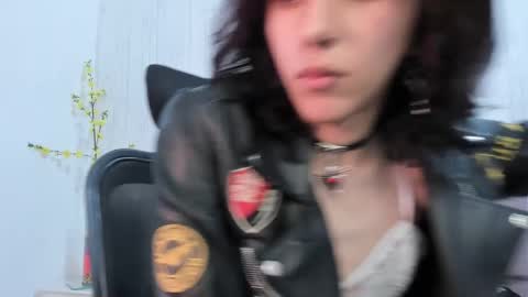 amethyst_01_ online show from December 7, 2024, 1:03 am