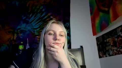 amethystmoon18 online show from May 30, 2026, 3:36 am
