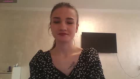 Julia  online show from March 7, 2025, 8:02 am