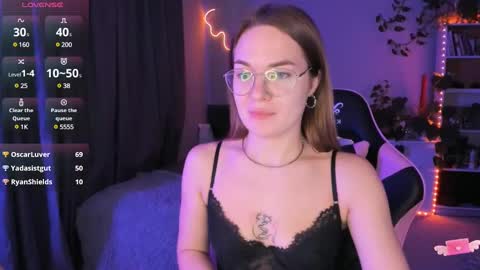 Hi-hi I am Kate welcome to my sexy room online show from December 16, 2024, 10:40 am