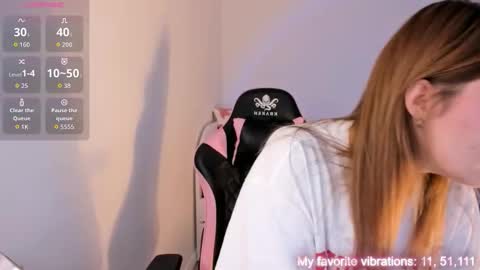 Snapshot of ami_amour_ chatting on November 9, 2025, 1:09 pm Hi-hi I am Kate welcome to my sexy room online show from November 9, 2025, 1:09 pm