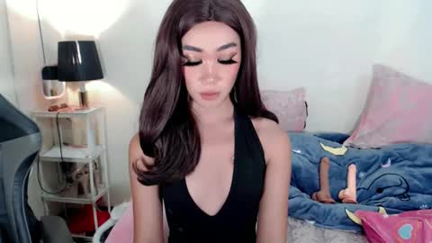 Snapshot of ami_lewis chatting on October 21, 2025, 4:51 pm JOANNA online show from October 21, 2025, 4:51 pm