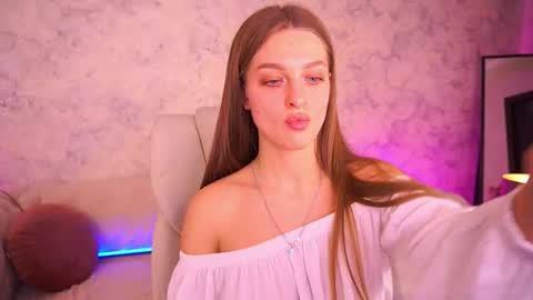 Snapshot of ami_lovee chatting on October 22, 2025, 7:24 pm ami_lovee online show from October 22, 2025, 7:24 pm