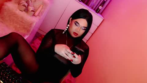 Queen Mireska online show from January 15, 2025, 2:24 pm