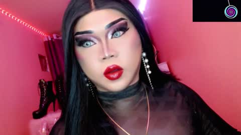 Queen Mireska online show from November 7, 2025, 2:50 pm