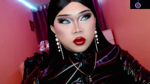 Queen Mireska online show from June 5, 2026, 3:40 pm