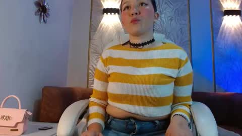 Snapshot of amie_gh chatting on September 18, 2025, 12:18 pm Amie online show from September 18, 2025, 12:18 pm