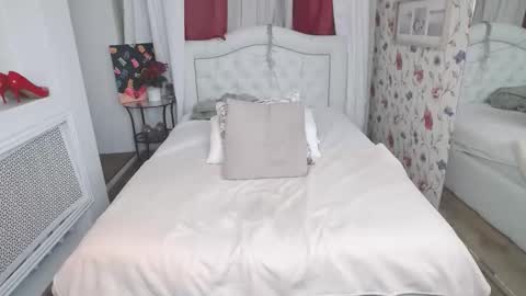 Ami online show from November 21, 2025, 1:10 pm