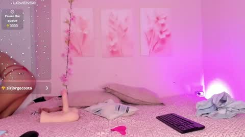 AmiiClark  online show from June 12, 2026, 6:07 pm