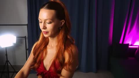 amilifox1 online show from June 28, 2026, 5:19 pm