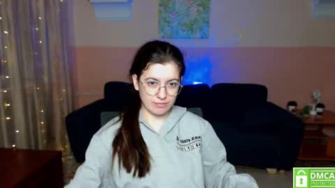 Amina online show from March 12, 2025, 6:29 am