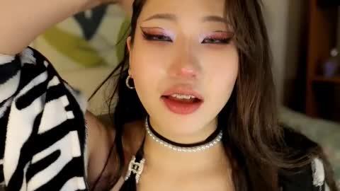 Snapshot of aminasaffron chatting on October 8, 2025, 7:50 am aminasaffron online show from October 8, 2025, 7:50 am