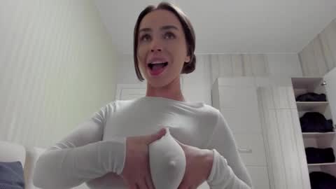 Kristina online show from June 1, 2026, 6:20 pm