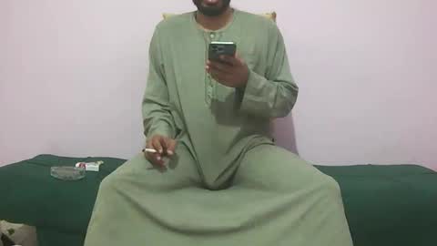 Snapshot of amir_elaraby chatting on November 4, 2025, 11:37 pm Amir online show from November 4, 2025, 11:37 pm