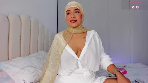 AMIRA ZAHRA online show from February 2, 2026, 10:03 am