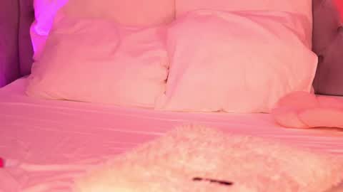 amiralovely online show from June 21, 2026, 7:38 pm