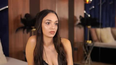 Amiraveyl online show from September 9, 2025, 9:03 pm