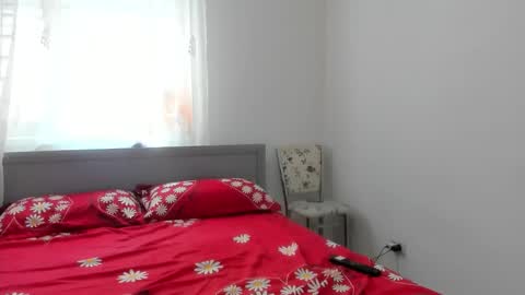 Amira Vyxen online show from June 9, 2026, 8:15 am