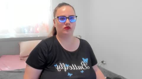 Amira Vyxen online show from June 24, 2026, 5:28 am