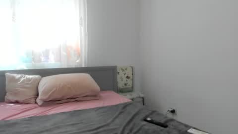 Amira Vyxen online show from July 6, 2026, 8:22 am