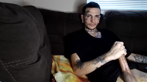 amiri_sweater online show from March 6, 2025, 2:40 pm