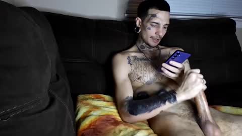 amiri_sweater online show from March 12, 2025, 10:59 am