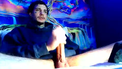 amiri_sweater online show from December 17, 2025, 6:36 pm