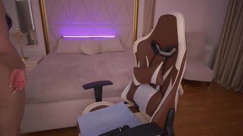 amivibe online show from February 2, 2026, 4:27 pm