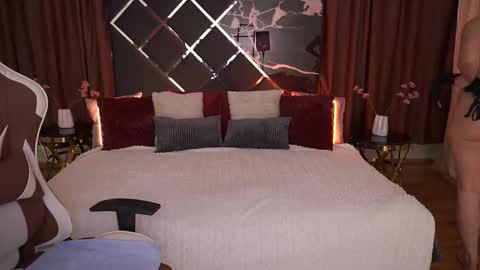 amivibe online show from February 9, 2026, 2:32 pm