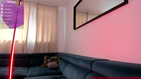 Snapshot of amj_b chatting on February 14, 2025, 9:45 am Amy online show from February 14, 2025, 9:45 am