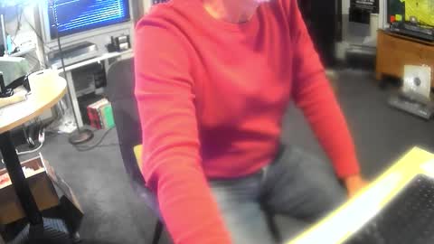 Snapshot of amjan19 chatting on October 18, 2025, 11:33 am amjan19 online show from October 18, 2025, 11:33 am