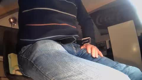 Snapshot of amjan19 chatting on March 1, 2026, 2:41 pm amjan19 online show from March 1, 2026, 2:41 pm