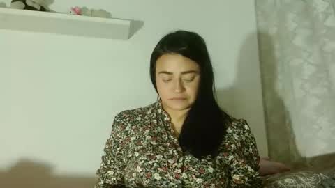 Snapshot of ammbaar1 chatting on April 16, 2026, 12:33 am Ambaar online show from April 16, 2026, 12:33 am