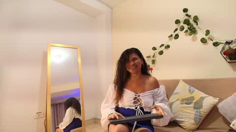 Amelya online show from January 30, 2025, 7:37 pm