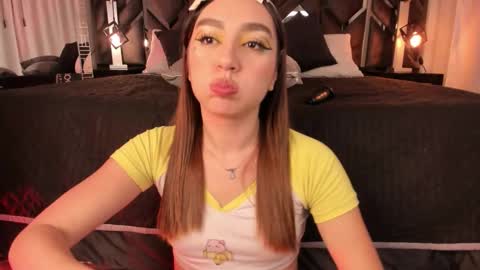 ammy_glow online show from October 14, 2025, 4:13 am