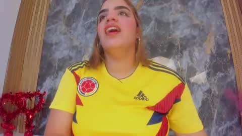 Snapshot of ammy_honey chatting on June 20, 2026, 7:38 pm Ammy Honey online show from June 20, 2026, 7:38 pm