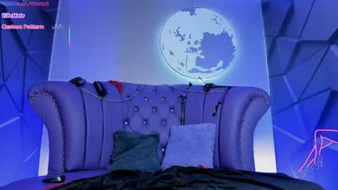 ammytorrez_ online show from May 9, 2026, 11:37 am