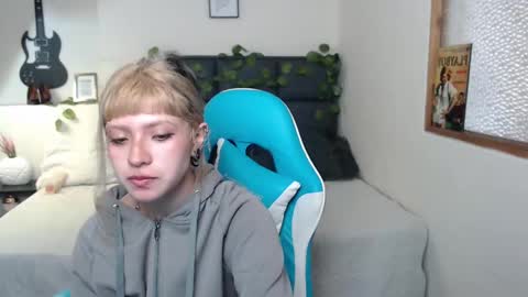 Snapshot of amnesiia_ chatting on September 23, 2025, 1:14 pm Amnesia online show from September 23, 2025, 1:14 pm