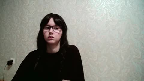 Amomira online show from November 29, 2025, 10:07 am