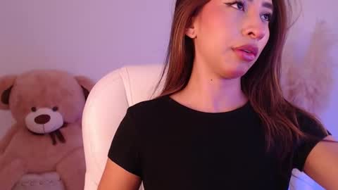 Snapshot of amonet_x chatting on October 21, 2025, 10:16 am Sophi online show from October 21, 2025, 10:16 am