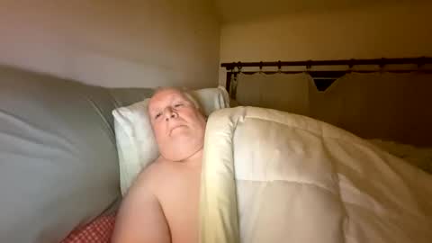 amor196112 online show from November 9, 2025, 11:47 pm