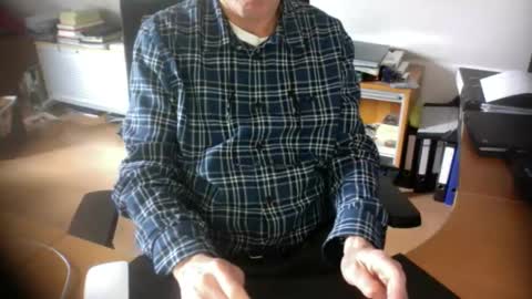 Snapshot of amor2200 chatting on March 5, 2026, 8:32 am Amor2200 online show from March 5, 2026, 8:32 am