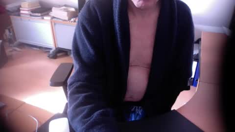 Snapshot of amor2200 chatting on March 8, 2026, 11:14 am Amor2200 online show from March 8, 2026, 11:14 am