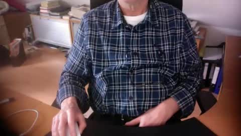 Snapshot of amor2200 chatting on March 10, 2026, 9:03 am Amor2200 online show from March 10, 2026, 9:03 am