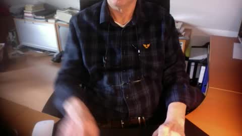 Snapshot of amor2200 chatting on March 19, 2026, 8:07 am Amor2200 online show from March 19, 2026, 8:07 am