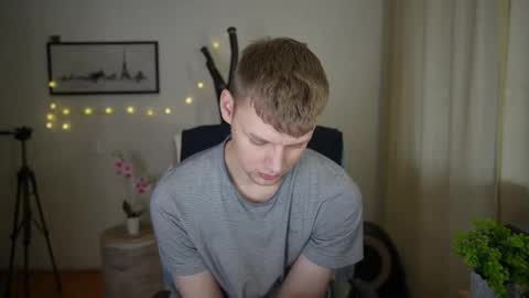 Andrew Amor online show from February 15, 2026, 1:52 pm