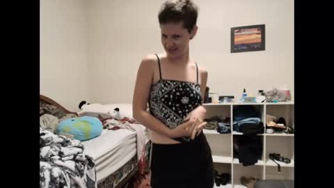 Snapshot of amoramystic chatting on September 22, 2025, 2:46 am Amora Mystic online show from September 22, 2025, 2:46 am