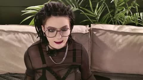 Snapshot of amorefae chatting on April 28, 2026, 2:27 am amore online show from April 28, 2026, 2:27 am