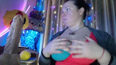 amorelara online show from April 24, 2026, 7:11 am